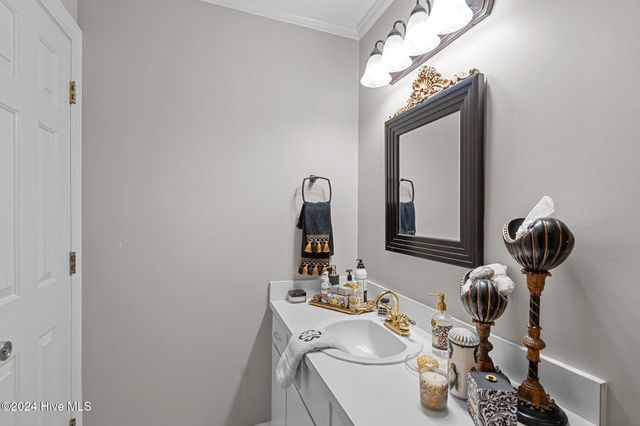 802 Westminster Lane, Kinston, NC 28501