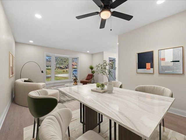 680 Forest Grove LANE, Brookfield, WI 53005