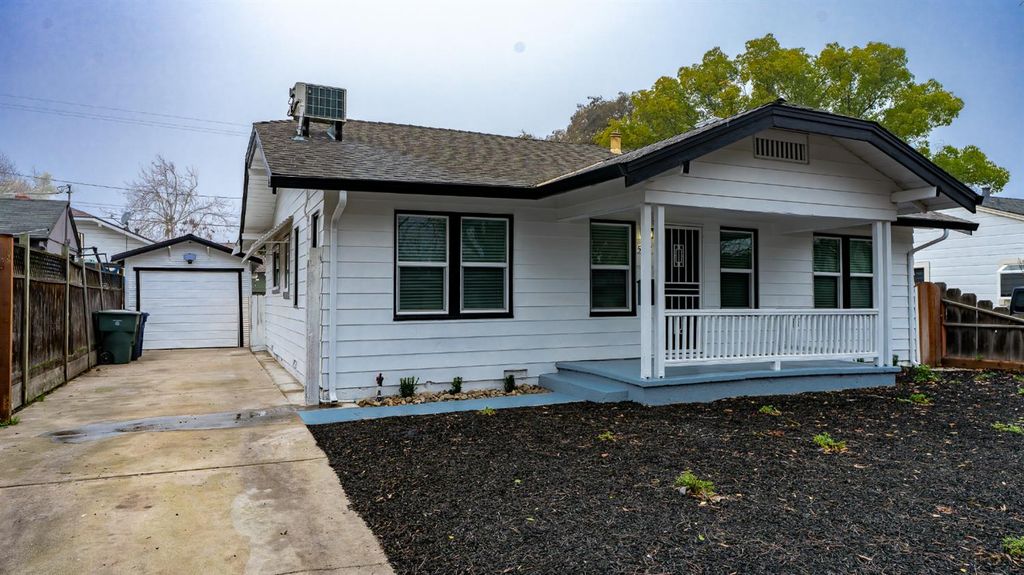 505 Bodem St, Modesto, CA 95350