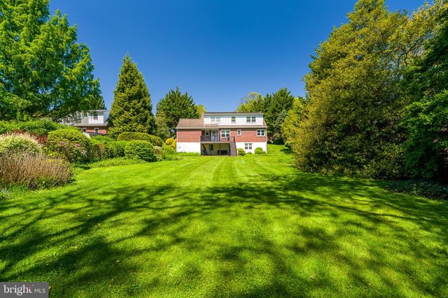 428 MANOR AVE, Millersville, PA 17551