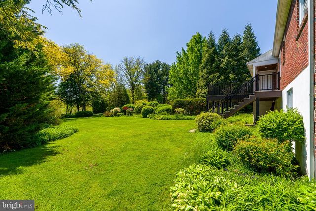 428 MANOR AVE, Millersville, PA 17551