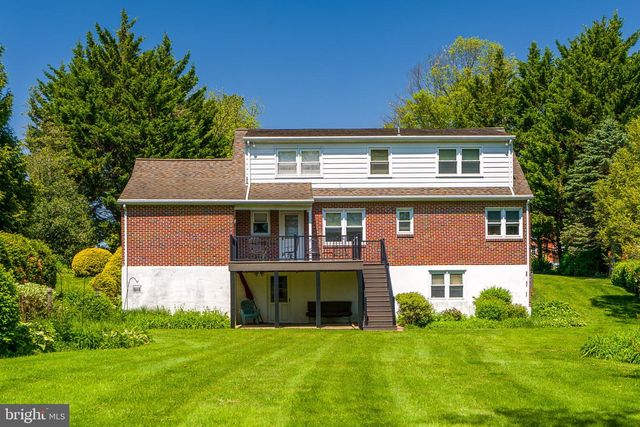 428 MANOR AVE, Millersville, PA 17551