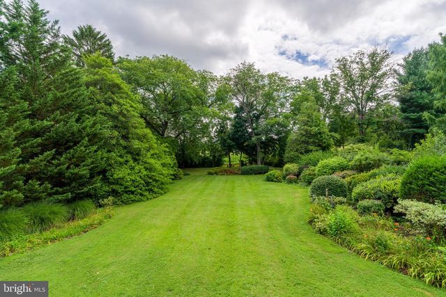 428 MANOR AVE, Millersville, PA 17551