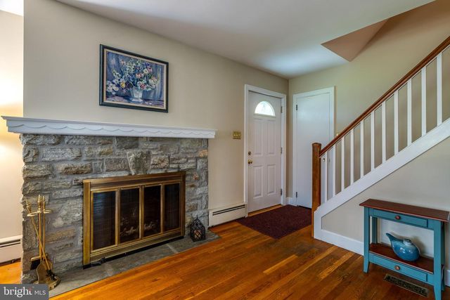 428 MANOR AVE, Millersville, PA 17551