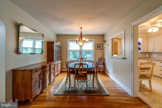 428 MANOR AVE, Millersville, PA 17551