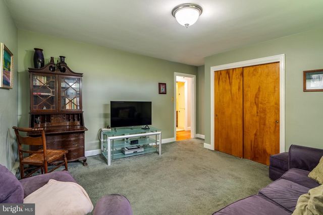 428 MANOR AVE, Millersville, PA 17551