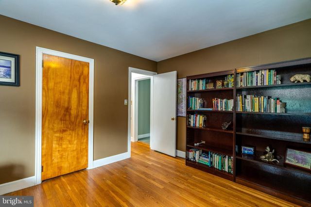 428 MANOR AVE, Millersville, PA 17551