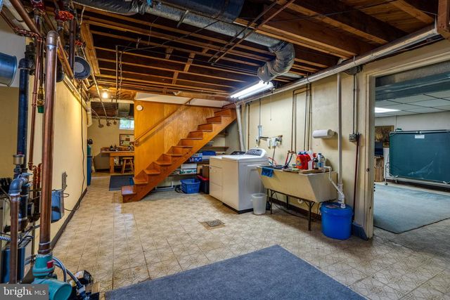 428 MANOR AVE, Millersville, PA 17551