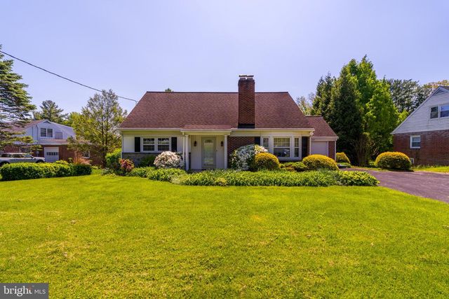 428 MANOR AVE, Millersville, PA 17551