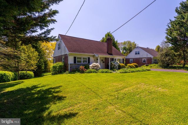 428 MANOR AVE, Millersville, PA 17551