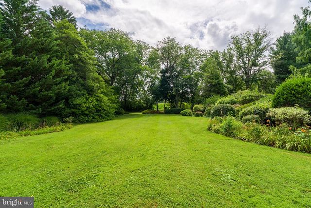 428 MANOR AVE, Millersville, PA 17551