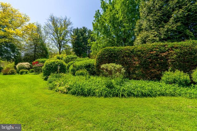 428 MANOR AVE, Millersville, PA 17551