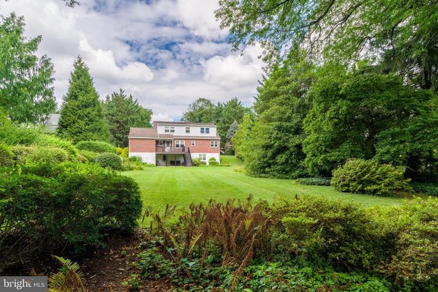 428 MANOR AVE, Millersville, PA 17551
