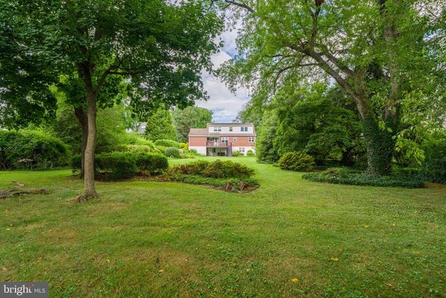 428 MANOR AVE, Millersville, PA 17551