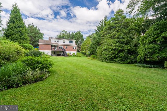 428 MANOR AVE, Millersville, PA 17551