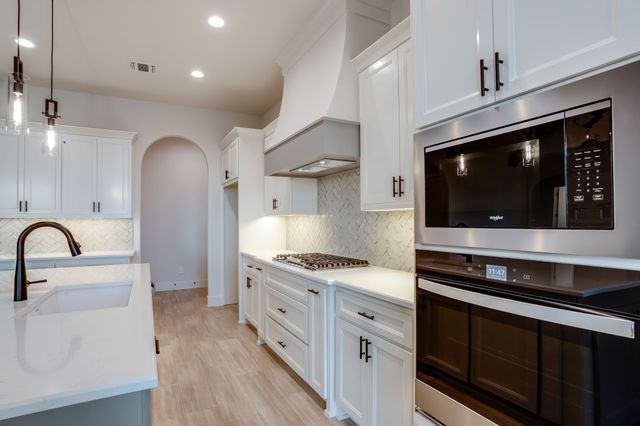 128 Prairie Winds Drive, Poolville, TX 76487