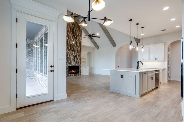 128 Prairie Winds Drive, Poolville, TX 76487