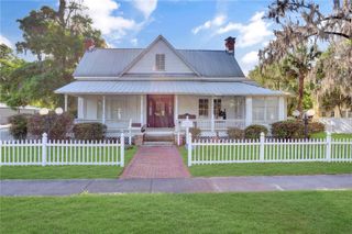 18741 HIGH SPRINGS MAIN STREET, High Springs, FL 32643