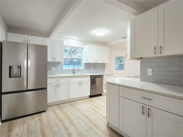 8917 N HIGHLAND AVENUE, Tampa, FL 33604