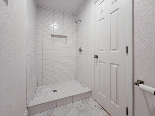 8917 N HIGHLAND AVENUE, Tampa, FL 33604