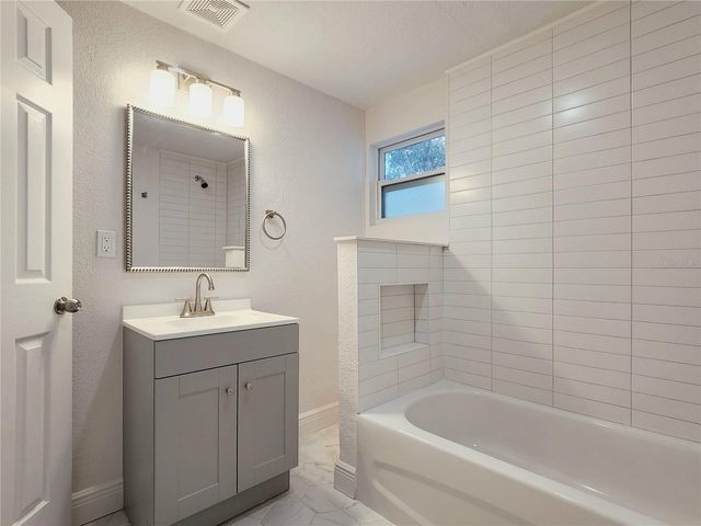 8917 N HIGHLAND AVENUE, Tampa, FL 33604