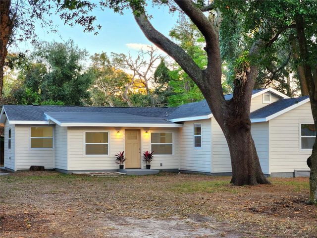 8917 N HIGHLAND AVENUE, Tampa, FL 33604