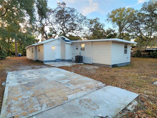 8917 N HIGHLAND AVENUE, Tampa, FL 33604