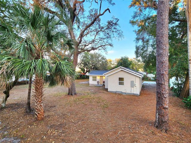 8917 N HIGHLAND AVENUE, Tampa, FL 33604