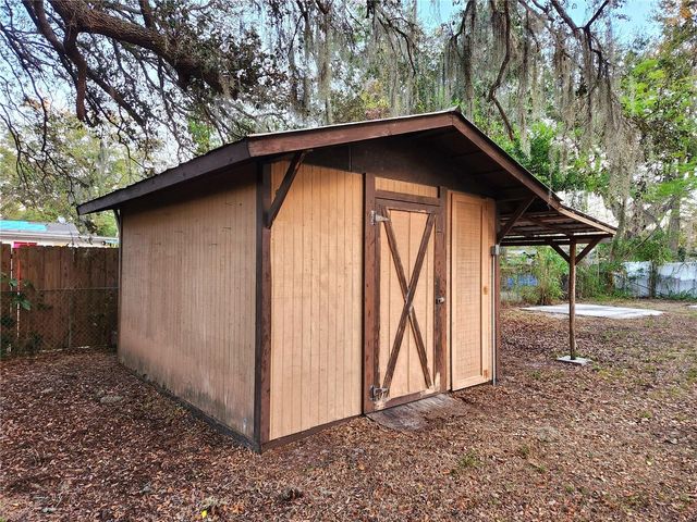 8917 N HIGHLAND AVENUE, Tampa, FL 33604