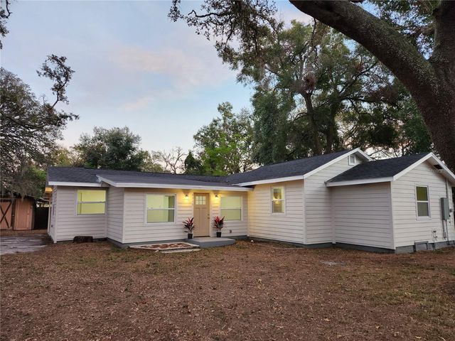 8917 N HIGHLAND AVENUE, Tampa, FL 33604