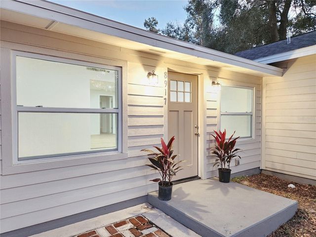 8917 N HIGHLAND AVENUE, Tampa, FL 33604