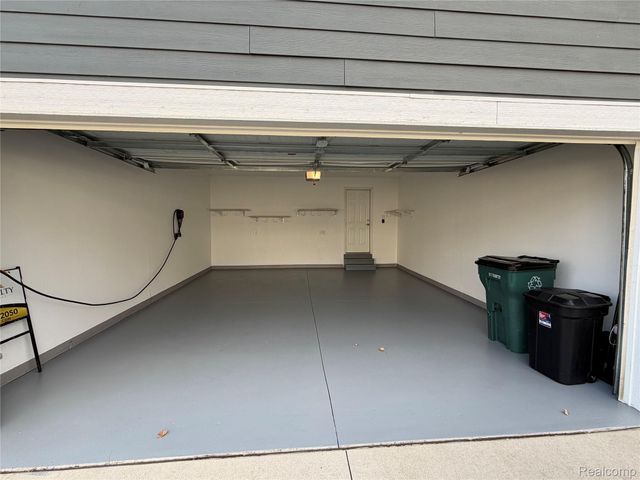 31065 Tremont Lane, Beverly Hills Village, MI 48025