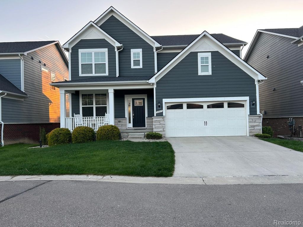 31065 Tremont Lane, Beverly Hills Village, MI 48025