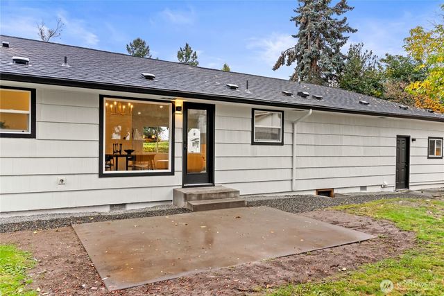 110 17th Street SW, Puyallup, WA 98371