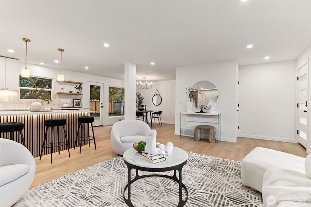 110 17th Street SW, Puyallup, WA 98371