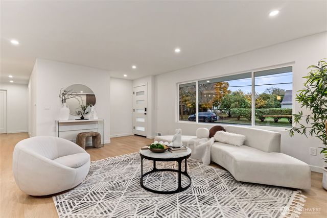 110 17th Street SW, Puyallup, WA 98371