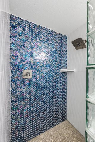 15 Glen Ct, Napa, CA 94558