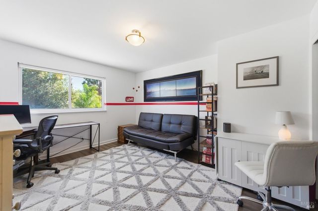 15 Glen Ct, Napa, CA 94558