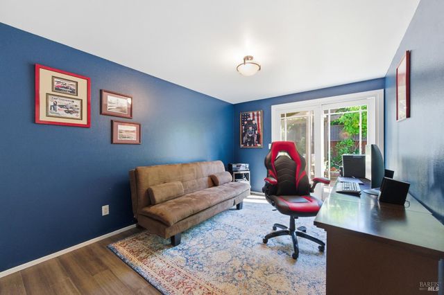 15 Glen Ct, Napa, CA 94558