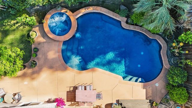 15 Glen Ct, Napa, CA 94558