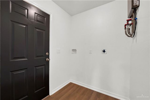 670 W Durham Avenue, Raymondville, TX 78580