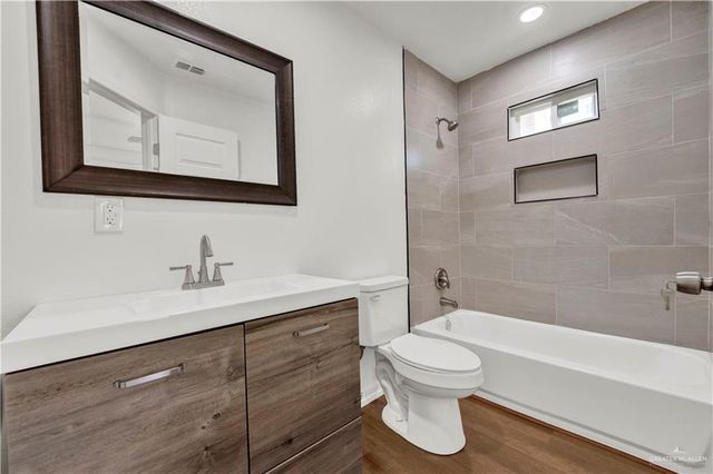 670 W Durham Avenue, Raymondville, TX 78580