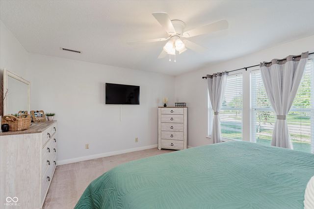8180 S Lodge Lane, Pendleton, IN 46064