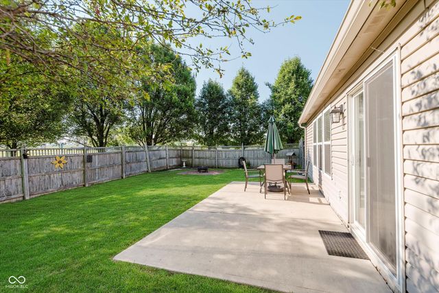 8180 S Lodge Lane, Pendleton, IN 46064