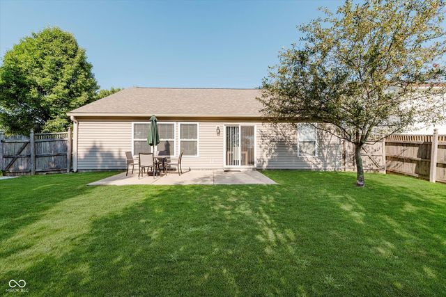 8180 S Lodge Lane, Pendleton, IN 46064
