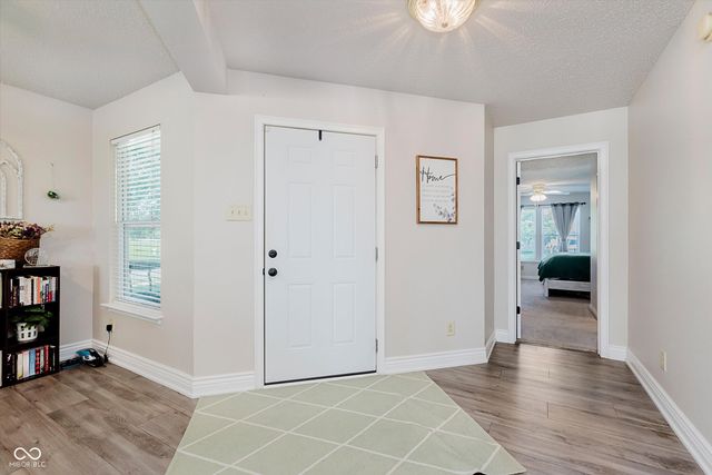 8180 S Lodge Lane, Pendleton, IN 46064