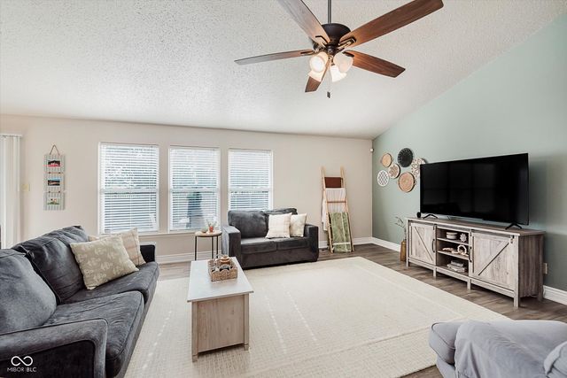 8180 S Lodge Lane, Pendleton, IN 46064