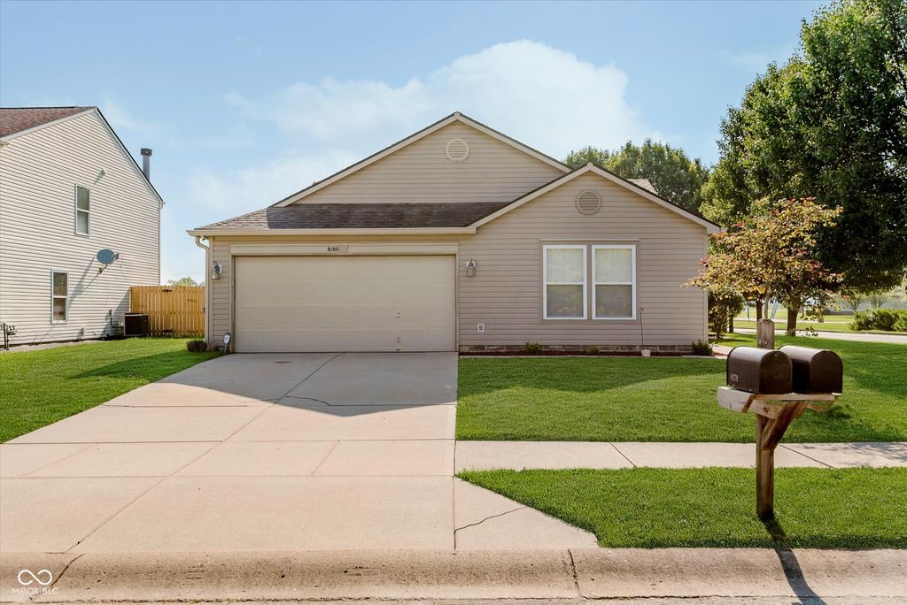 8180 S Lodge Lane, Pendleton, IN 46064