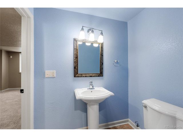 7099 Cerney Cir, Castle Pines, CO 80108