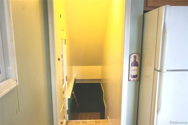 211 Arcola Street, Garden City, MI 48135